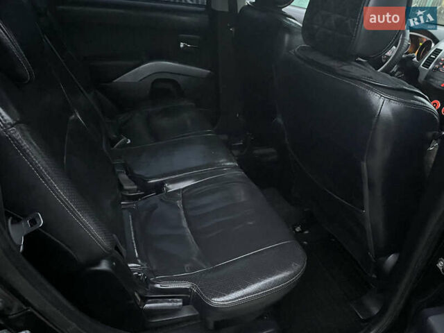 Чорний Міцубісі Аутлендер, об'ємом двигуна 3 л та пробігом 265 тис. км за 9200 $, фото 12 на Automoto.ua