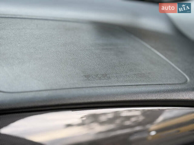 Міцубісі Аутлендер 2007 у Одесі на Automoto.ua Чорний Міцубісі Аутлендер, об'ємом двигуна 2.4 л та пробігом 201 тис. км за 7700 $, фото 73 на Automoto.ua