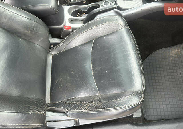 Міцубісі Аутлендер 2007 у Измаиле на Automoto.ua Чорний Міцубісі Аутлендер, об'ємом двигуна 2.36 л та пробігом 240 тис. км за 8500 $, фото 7 на Automoto.ua