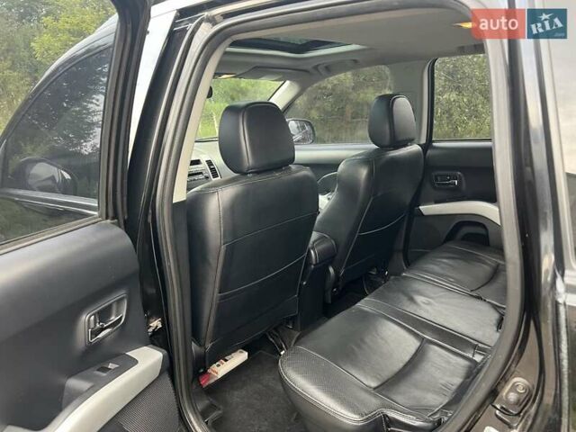 Чорний Міцубісі Аутлендер, об'ємом двигуна 3 л та пробігом 260 тис. км за 10700 $, фото 10 на Automoto.ua