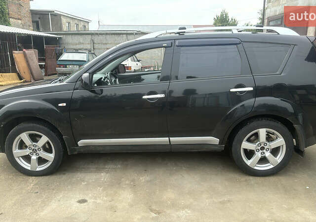 Міцубісі Аутлендер 2007 у Измаиле на Automoto.ua Чорний Міцубісі Аутлендер, об'ємом двигуна 2.36 л та пробігом 240 тис. км за 8500 $, фото 1 на Automoto.ua