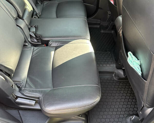 Черный Мицубиси Аутлендер, объемом двигателя 2.36 л и пробегом 240 тыс. км за 9599 $, фото 21 на Automoto.ua