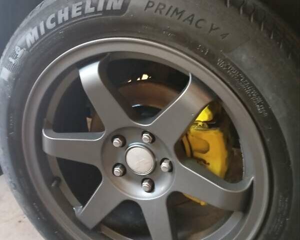 Черный Мицубиси Аутлендер, объемом двигателя 2.35 л и пробегом 245 тыс. км за 8000 $, фото 7 на Automoto.ua