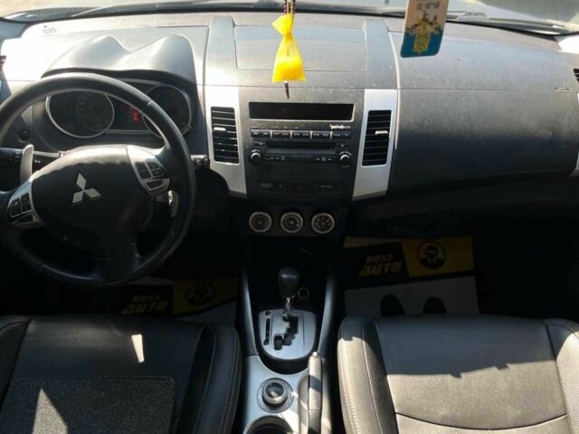 Черный Мицубиси Аутлендер, объемом двигателя 3 л и пробегом 308 тыс. км за 7600 $, фото 20 на Automoto.ua