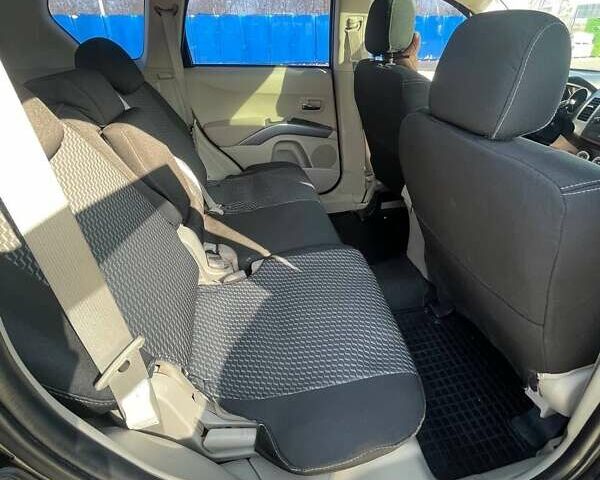 Чорний Міцубісі Аутлендер, об'ємом двигуна 2.4 л та пробігом 195 тис. км за 8600 $, фото 6 на Automoto.ua