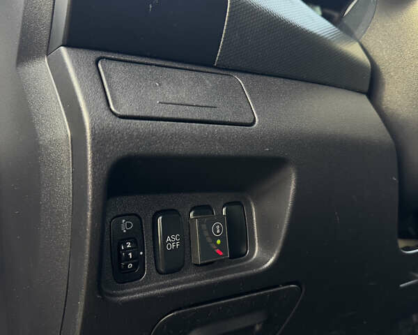 Чорний Міцубісі Аутлендер, об'ємом двигуна 2.36 л та пробігом 293 тис. км за 7900 $, фото 10 на Automoto.ua