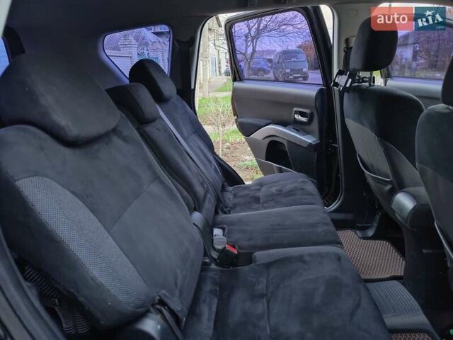 Черный Мицубиси Аутлендер, объемом двигателя 2.36 л и пробегом 192 тыс. км за 8800 $, фото 15 на Automoto.ua