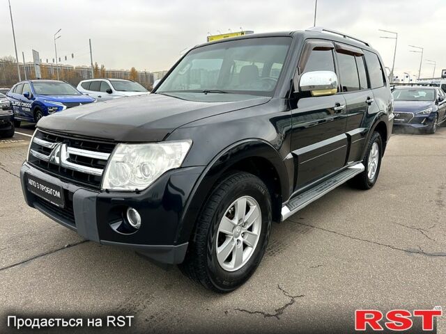 Черный Мицубиси Аутлендер, объемом двигателя 3 л и пробегом 218 тыс. км за 11950 $, фото 2 на Automoto.ua