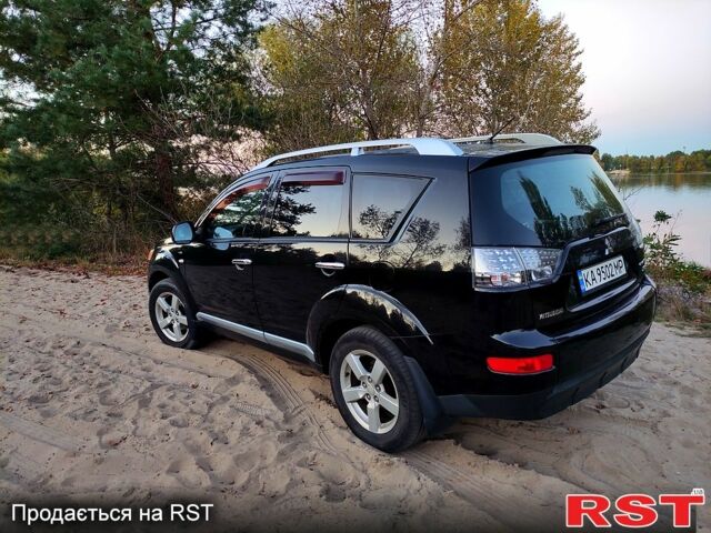 Чорний Міцубісі Аутлендер, об'ємом двигуна 3 л та пробігом 284 тис. км за 10000 $, фото 5 на Automoto.ua