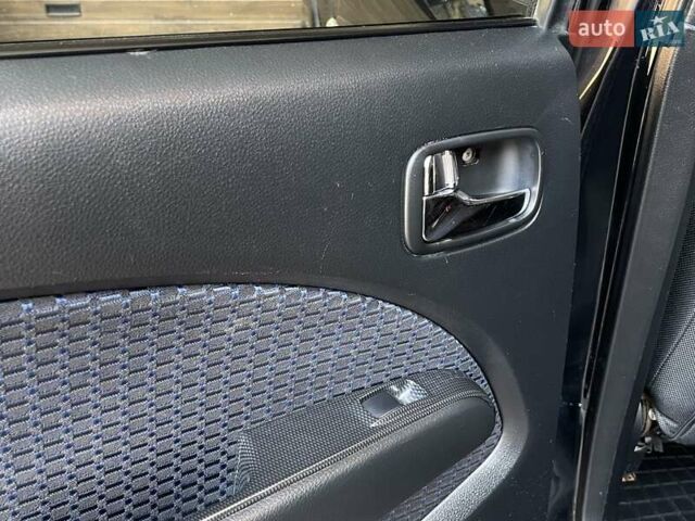 Черный Мицубиси Аутлендер, объемом двигателя 2 л и пробегом 270 тыс. км за 7199 $, фото 29 на Automoto.ua