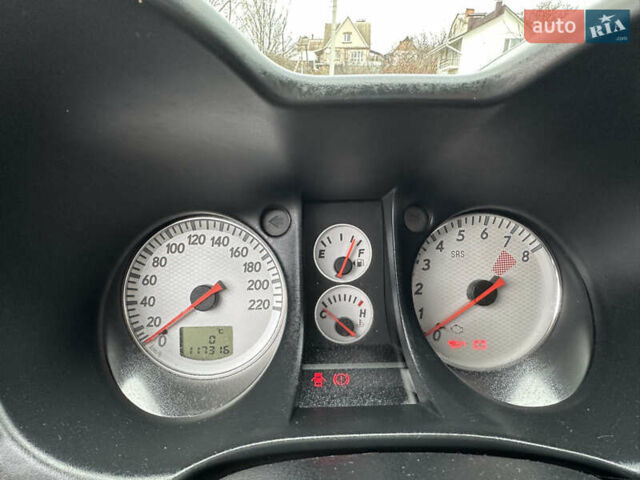 Чорний Міцубісі Аутлендер, об'ємом двигуна 2 л та пробігом 118 тис. км за 8100 $, фото 30 на Automoto.ua