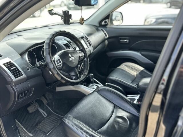 Чорний Міцубісі Аутлендер, об'ємом двигуна 2.4 л та пробігом 137 тис. км за 8700 $, фото 9 на Automoto.ua