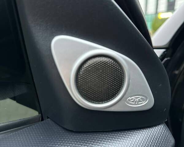 Черный Мицубиси Аутлендер, объемом двигателя 3 л и пробегом 248 тыс. км за 9800 $, фото 33 на Automoto.ua