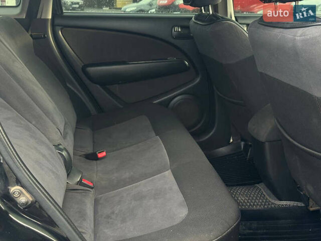 Черный Мицубиси Аутлендер, объемом двигателя 2 л и пробегом 240 тыс. км за 5500 $, фото 10 на Automoto.ua