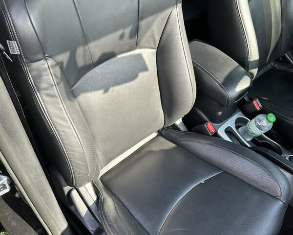 Черный Мицубиси Аутлендер, объемом двигателя 2.36 л и пробегом 240 тыс. км за 9599 $, фото 26 на Automoto.ua