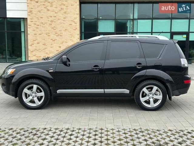 Черный Мицубиси Аутлендер, объемом двигателя 3 л и пробегом 248 тыс. км за 9800 $, фото 17 на Automoto.ua