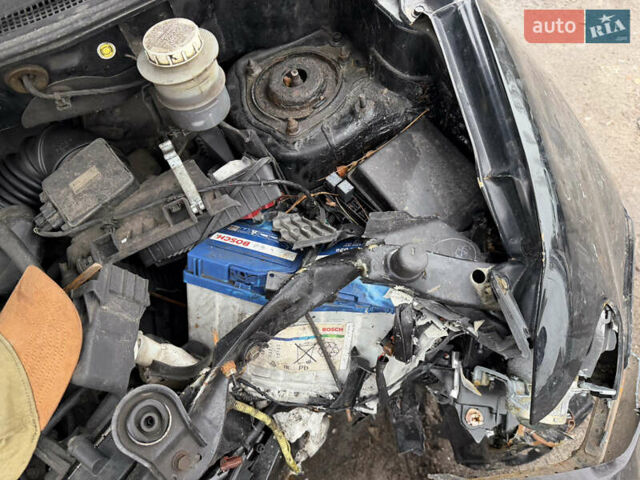 Черный Мицубиси Аутлендер, объемом двигателя 2 л и пробегом 200 тыс. км за 2999 $, фото 16 на Automoto.ua