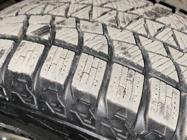 Чорний Міцубісі Аутлендер, об'ємом двигуна 2 л та пробігом 271 тис. км за 6799 $, фото 12 на Automoto.ua