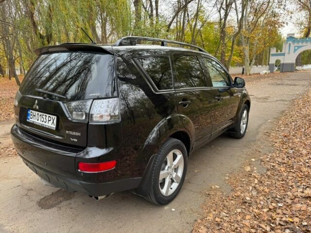 Чорний Міцубісі Аутлендер, об'ємом двигуна 3 л та пробігом 212 тис. км за 10000 $, фото 3 на Automoto.ua