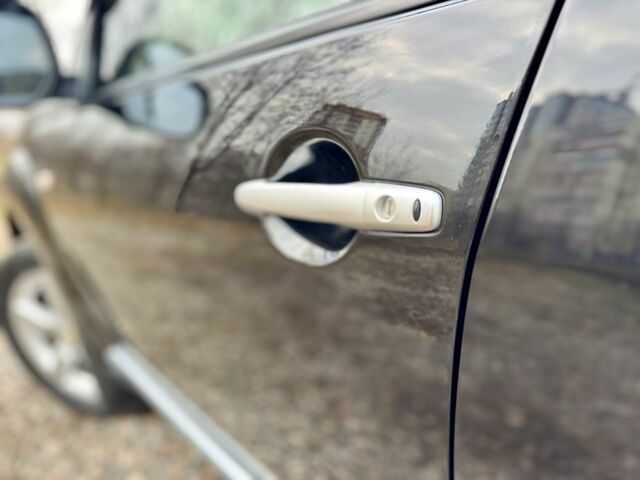 Чорний Міцубісі Аутлендер, об'ємом двигуна 2.4 л та пробігом 229 тис. км за 9790 $, фото 8 на Automoto.ua