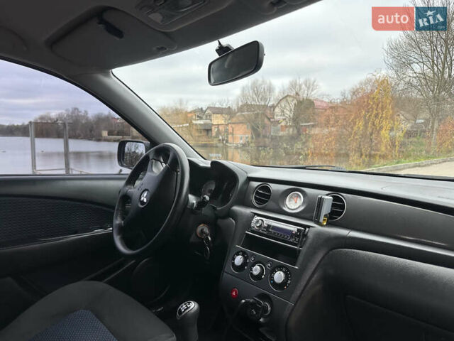 Чорний Міцубісі Аутлендер, об'ємом двигуна 2 л та пробігом 118 тис. км за 8100 $, фото 26 на Automoto.ua