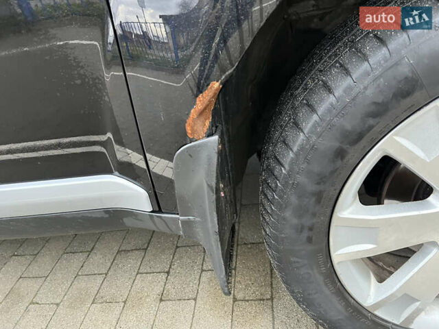 Черный Мицубиси Аутлендер, объемом двигателя 1.97 л и пробегом 244 тыс. км за 8700 $, фото 23 на Automoto.ua