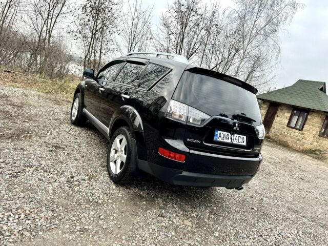 Чорний Міцубісі Аутлендер, об'ємом двигуна 2.4 л та пробігом 229 тис. км за 9790 $, фото 4 на Automoto.ua