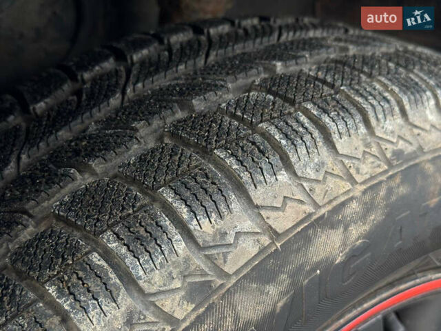 Черный Мицубиси Аутлендер, объемом двигателя 2 л и пробегом 240 тыс. км за 5500 $, фото 25 на Automoto.ua
