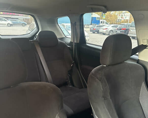 Черный Мицубиси Аутлендер, объемом двигателя 2.4 л и пробегом 199 тыс. км за 8777 $, фото 7 на Automoto.ua