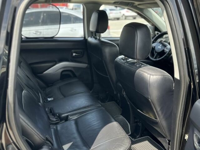 Чорний Міцубісі Аутлендер, об'ємом двигуна 2.4 л та пробігом 137 тис. км за 8700 $, фото 12 на Automoto.ua