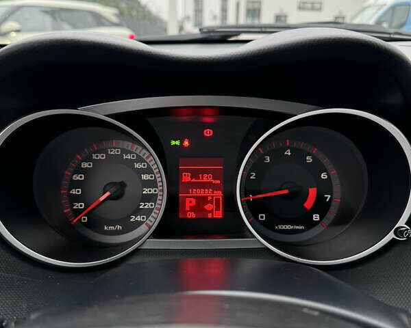 Черный Мицубиси Аутлендер, объемом двигателя 2.36 л и пробегом 120 тыс. км за 10100 $, фото 20 на Automoto.ua