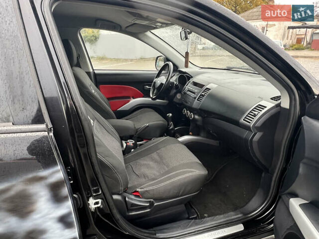 Міцубісі Аутлендер 2008 у Кременчуге на Automoto.ua Чорний Міцубісі Аутлендер, об'ємом двигуна 2.4 л та пробігом 230 тис. км за 6650 $, фото 48 на Automoto.ua