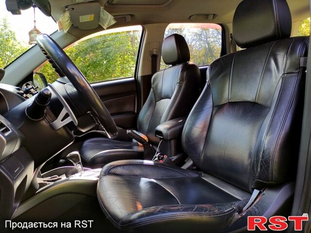 Чорний Міцубісі Аутлендер, об'ємом двигуна 3 л та пробігом 284 тис. км за 10000 $, фото 4 на Automoto.ua