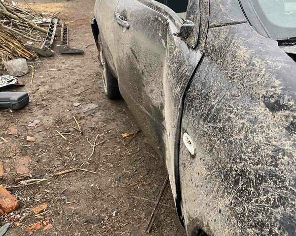 Чорний Міцубісі Аутлендер, об'ємом двигуна 2 л та пробігом 240 тис. км за 2600 $, фото 4 на Automoto.ua