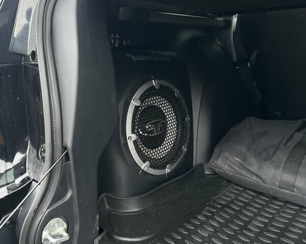 Черный Мицубиси Аутлендер, объемом двигателя 2.36 л и пробегом 120 тыс. км за 10100 $, фото 14 на Automoto.ua