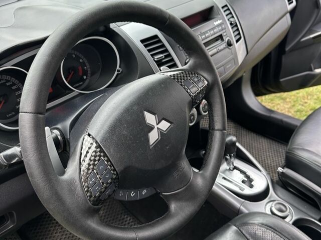 Чорний Міцубісі Аутлендер, об'ємом двигуна 2.4 л та пробігом 186 тис. км за 8700 $, фото 8 на Automoto.ua