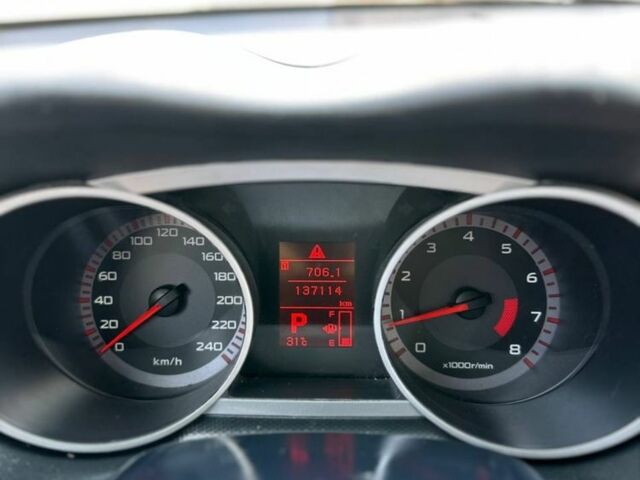 Чорний Міцубісі Аутлендер, об'ємом двигуна 2.4 л та пробігом 137 тис. км за 8999 $, фото 13 на Automoto.ua