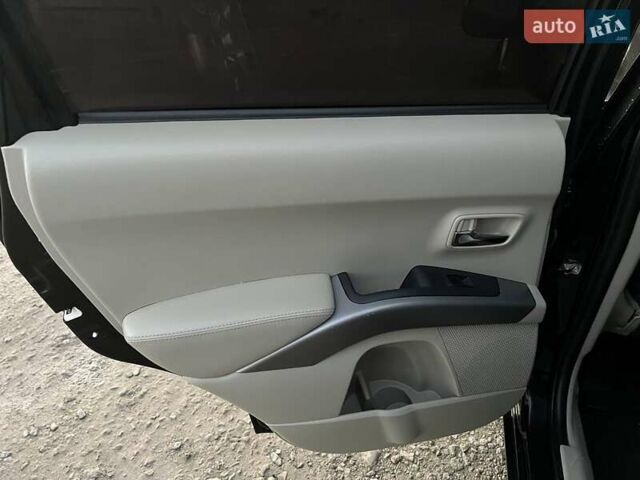 Черный Мицубиси Аутлендер, объемом двигателя 2.2 л и пробегом 310 тыс. км за 9700 $, фото 19 на Automoto.ua