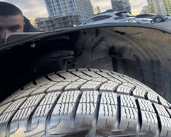 Черный Мицубиси Аутлендер, объемом двигателя 1.97 л и пробегом 202 тыс. км за 9700 $, фото 3 на Automoto.ua