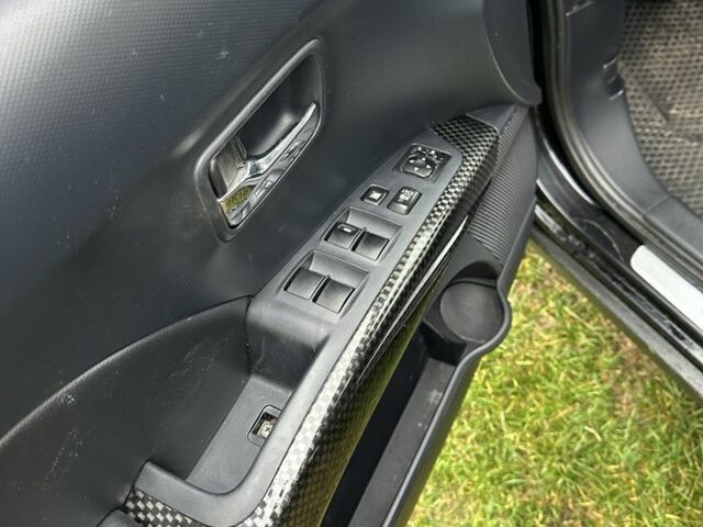 Чорний Міцубісі Аутлендер, об'ємом двигуна 2.4 л та пробігом 186 тис. км за 8700 $, фото 10 на Automoto.ua