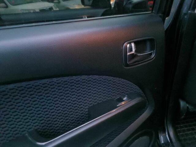 Черный Мицубиси Аутлендер, объемом двигателя 2 л и пробегом 271 тыс. км за 6940 $, фото 17 на Automoto.ua