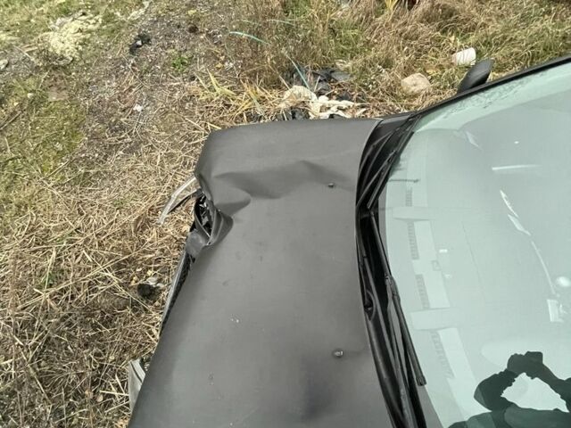 Черный Мицубиси Аутлендер, объемом двигателя 2 л и пробегом 360 тыс. км за 2000 $, фото 7 на Automoto.ua