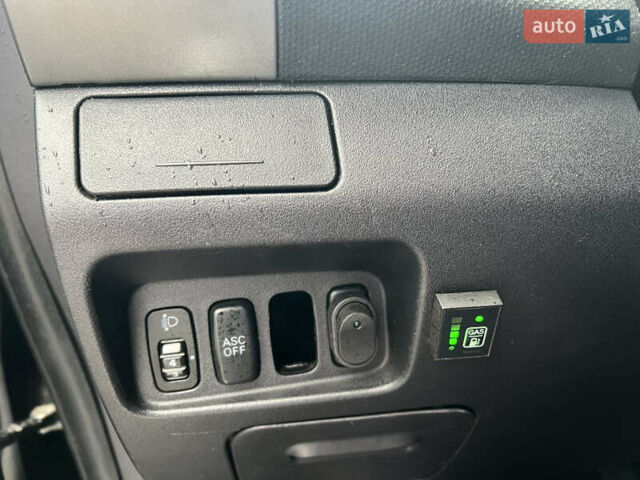 Міцубісі Аутлендер 2008 у Кременчуге на Automoto.ua Чорний Міцубісі Аутлендер, об'ємом двигуна 2.4 л та пробігом 230 тис. км за 6650 $, фото 31 на Automoto.ua