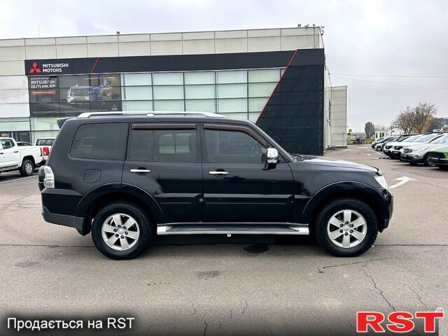 Черный Мицубиси Аутлендер, объемом двигателя 3 л и пробегом 218 тыс. км за 11950 $, фото 7 на Automoto.ua