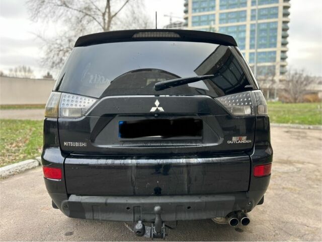 Чорний Міцубісі Аутлендер, об'ємом двигуна 2 л та пробігом 238 тис. км за 5500 $, фото 5 на Automoto.ua