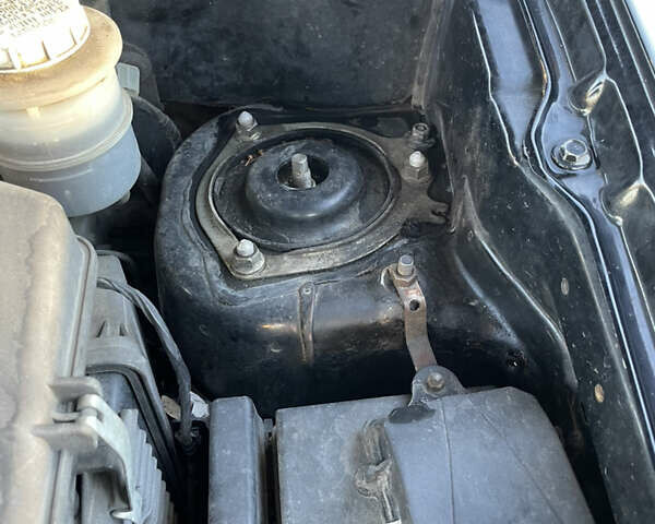 Чорний Міцубісі Аутлендер, об'ємом двигуна 2 л та пробігом 218 тис. км за 6300 $, фото 12 на Automoto.ua