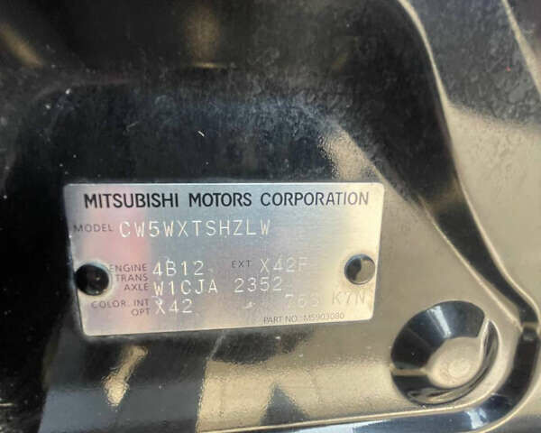 Чорний Міцубісі Аутлендер, об'ємом двигуна 2.4 л та пробігом 195 тис. км за 8600 $, фото 9 на Automoto.ua