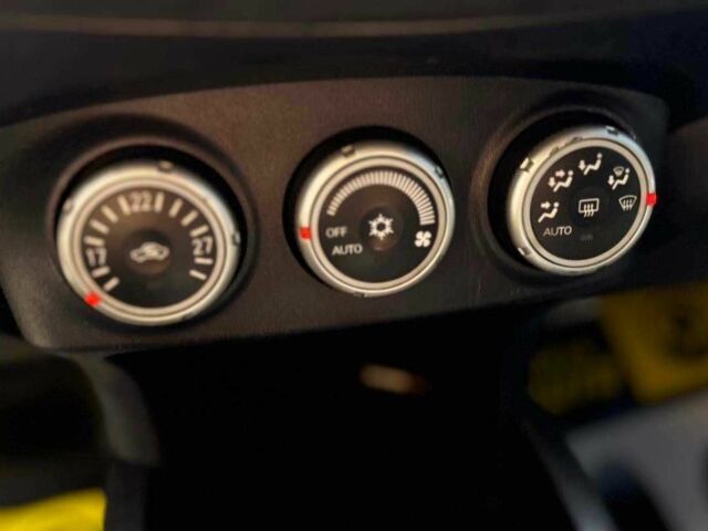 Черный Мицубиси Аутлендер, объемом двигателя 3 л и пробегом 308 тыс. км за 7600 $, фото 22 на Automoto.ua