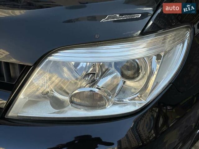 Черный Мицубиси Аутлендер, объемом двигателя 2 л и пробегом 270 тыс. км за 7199 $, фото 2 на Automoto.ua