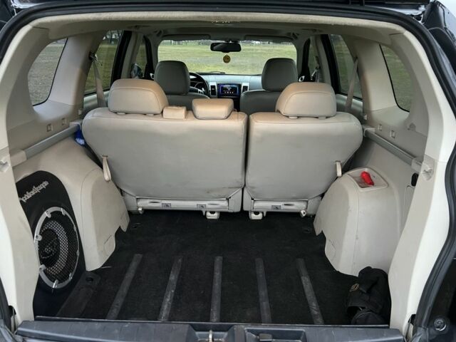 Черный Мицубиси Аутлендер, объемом двигателя 2.4 л и пробегом 230 тыс. км за 8800 $, фото 6 на Automoto.ua